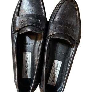 Saks, Fifth Avenue, Black women’s loafers size 6 1/2